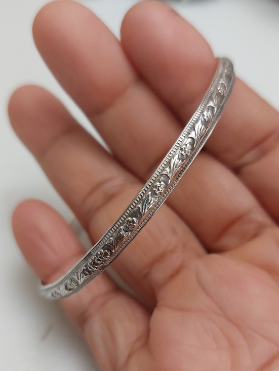 Vintage Jewelry - Vintage Solid Sterling Silver Relief Floral Bangle Bracelet 4mm Thick 12 Grams